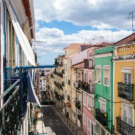 Apartament Amalia's Charming & Bright Duplex Apt In Rossio *