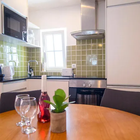 Lägenhet Amalia's Charming & Bright Duplex Apt In Rossio Lisboa
