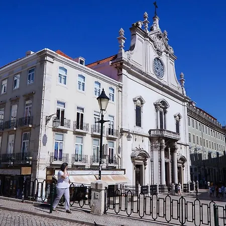 아파트 Amalia's Charming & Bright Duplex Apt In Rossio